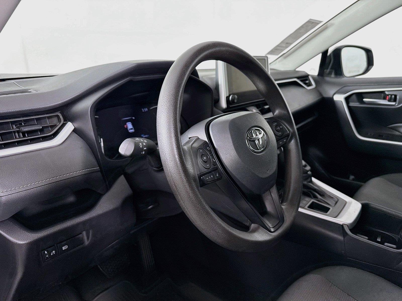 Certified Used 2025 Silver Sky Metallic Toyota XLE image 4