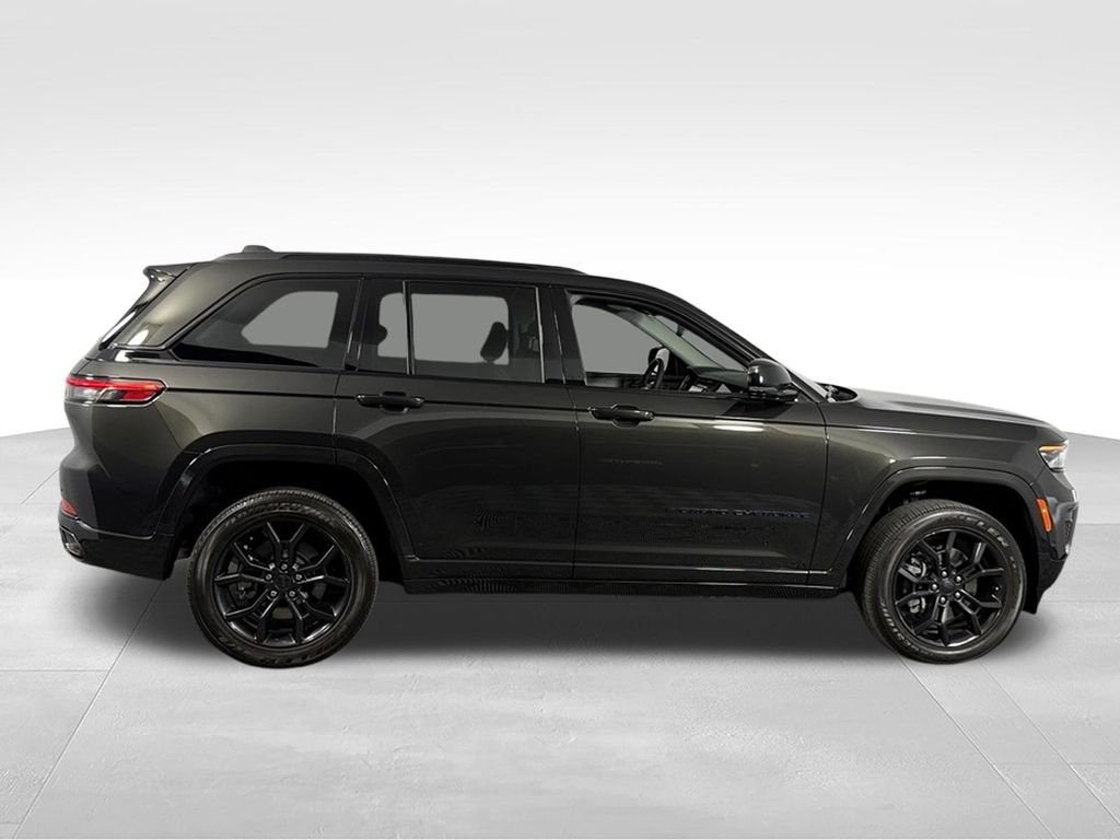 Used 2024 Pearlcoat Jeep Anniversary Edition 4xe image 7