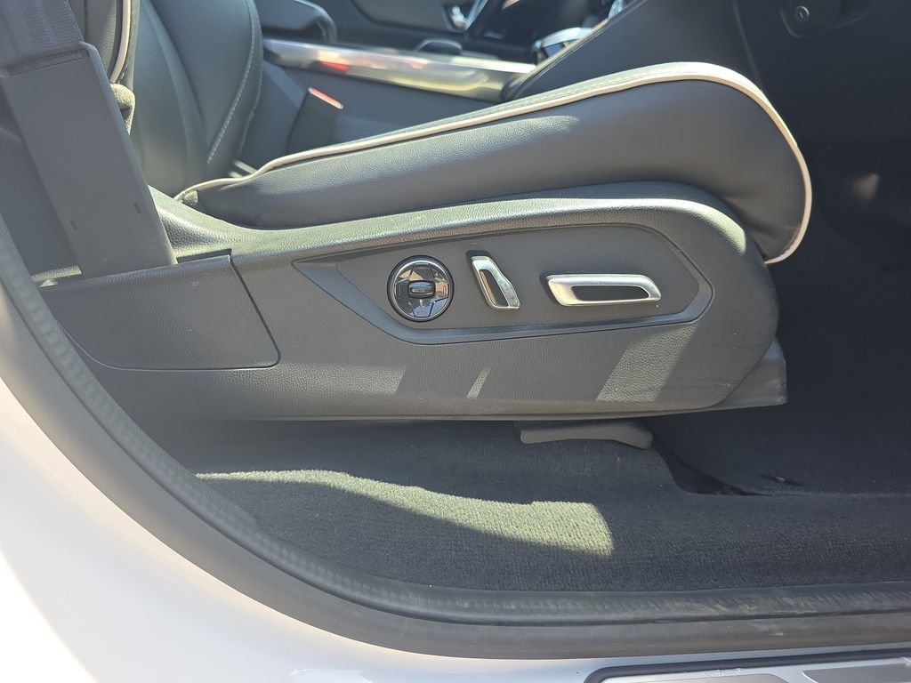 Used 2023  Acura Advance image 37