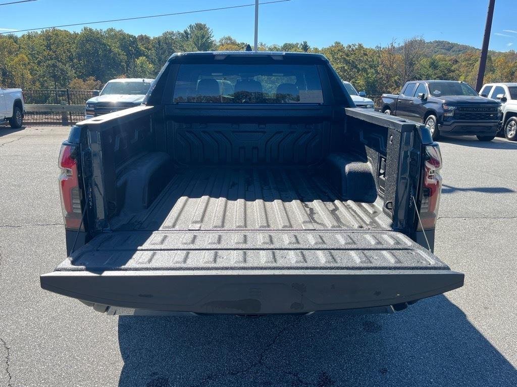 2026 Chevrolet Silverado EV LT - Photo 30