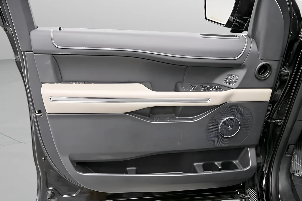 Used 2023 Black Metallic Ford Limited image 13