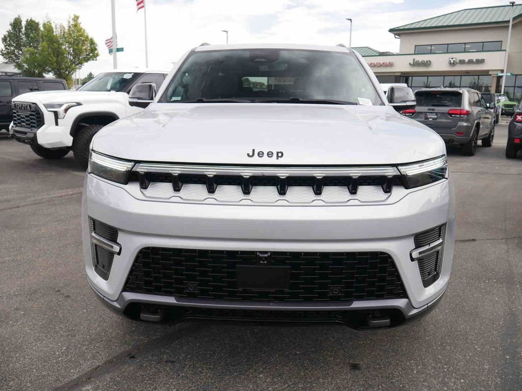 New 2026 Silver Zynith Jeep Grand Wagoneer image 2