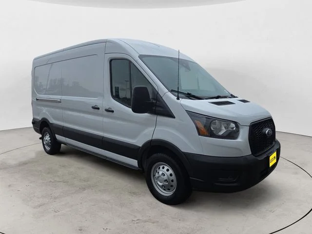 Used 2025 Oxford White Ford Base image 3