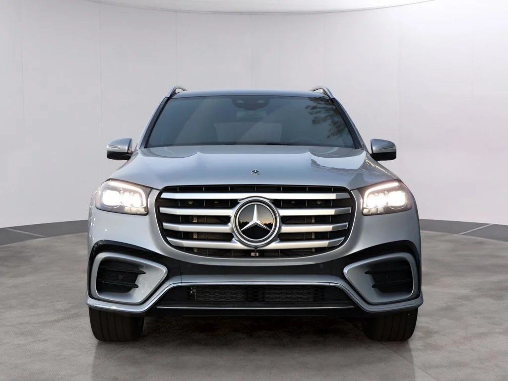 New 2025 Silver Mercedes-Benz GLS 450 image 2