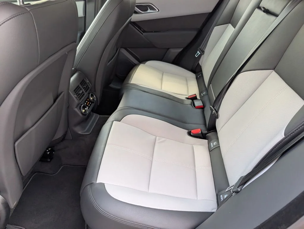 Certified Used 2025 Gray Land Rover Dynamic SE image 23
