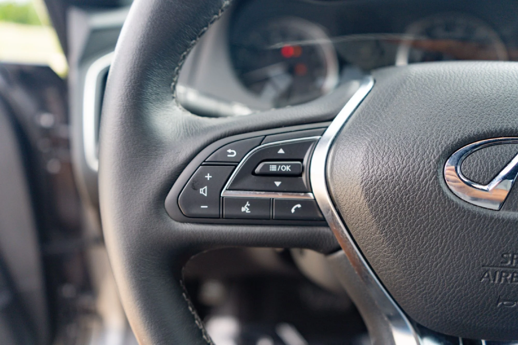 Certified Used 2023 Gray INFINITI SENSORY image 12