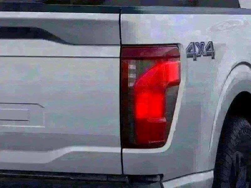 New 2026 Iconic Silver Ford XLT image 92