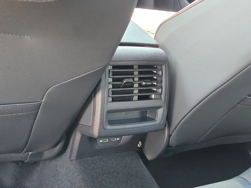 New 2026 Black Volkswagen 2.0T SE image 8
