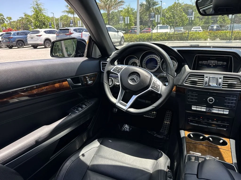 Used 2016 Obsidian Black Metallic Mercedes-Benz E 400 image 21