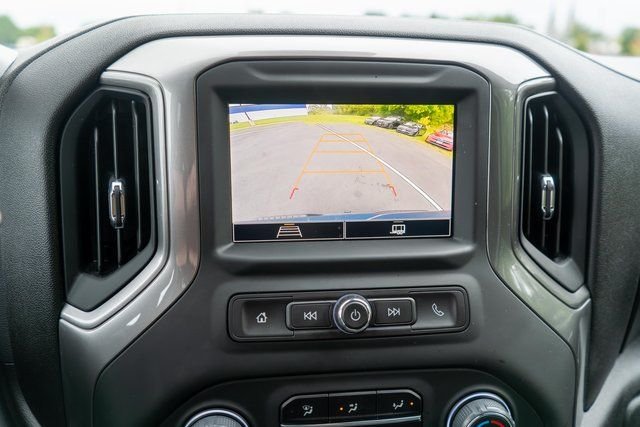 Used 2024  Chevrolet Custom image 24