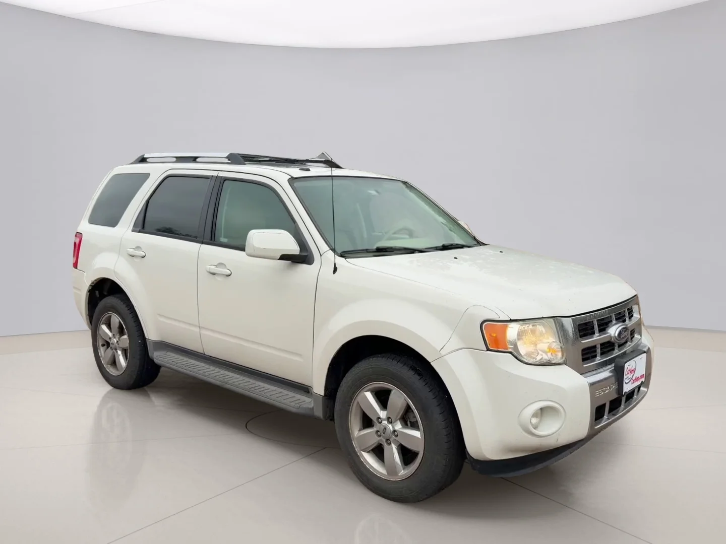 Used 2012 White Ford LIMITED image 7