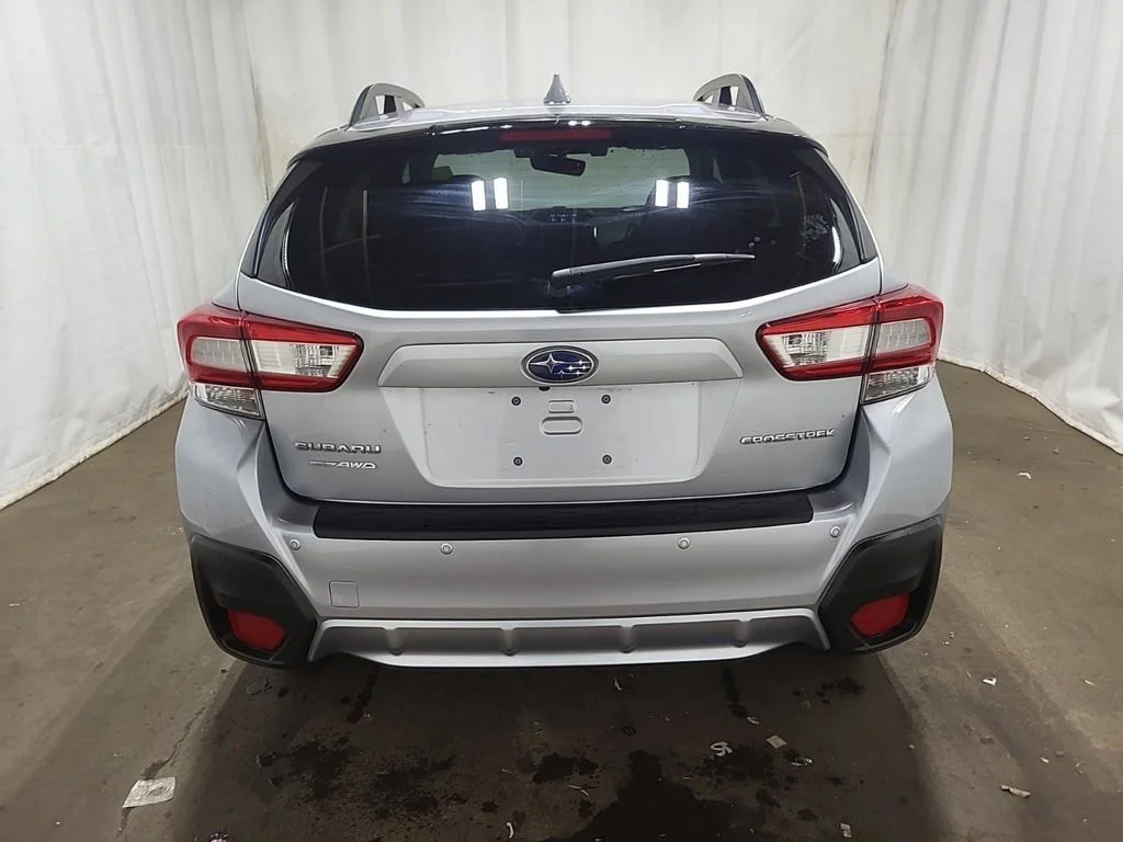 Used 2019 Silver Subaru 2.0i Limited image 14