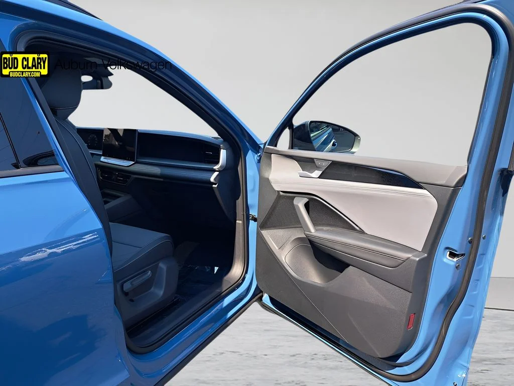 New 2025 Blue Volkswagen 2.0T SE R-Line Black image 18
