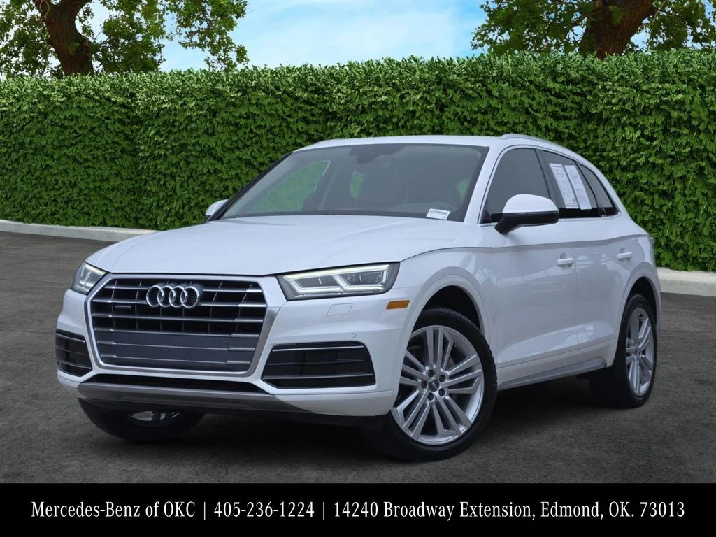 2019 Audi Q5 2.0T quattro S tronic Premium Plus's photo