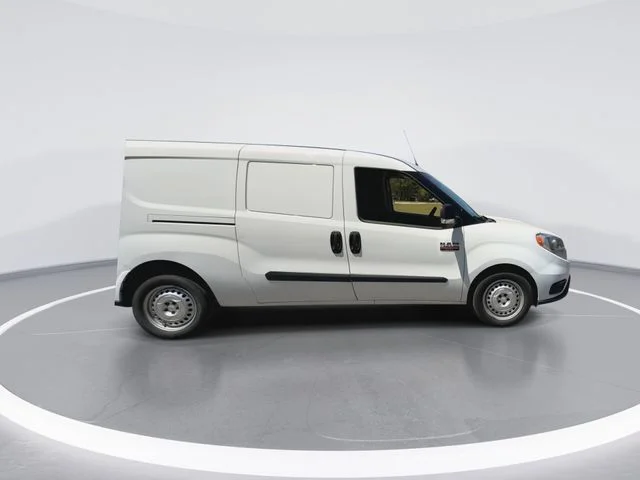 Used 2022 White Ram Base image 12