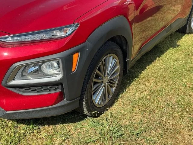 Used 2018 Red Hyundai SEL image 5