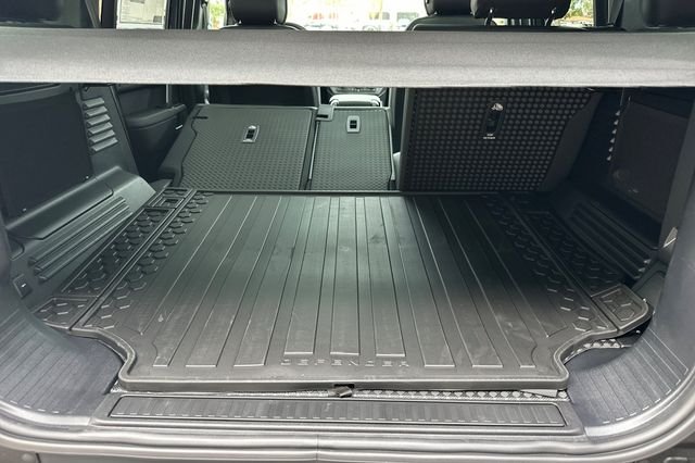 New 2026 Tasman Blue Land Rover S image 14