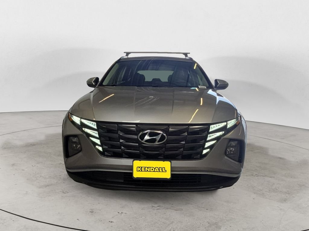 Used 2023 Silver Hyundai SEL image 3