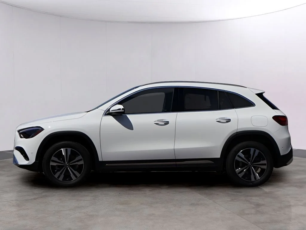 New 2026 Polar White Mercedes-Benz GLA 250 image 43