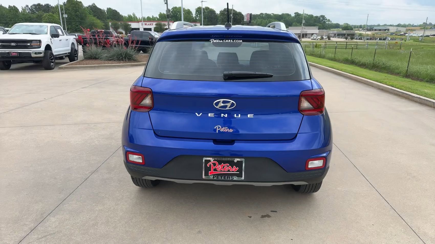 Used 2025 Intense Blue Hyundai Limited image 8
