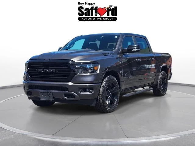 2021 RAM 1500 Big Horn/Lone Star 4x4 Crew Cab 5'7's photo