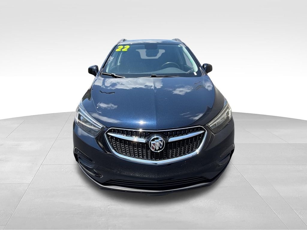 Used 2022 Blue Buick Preferred image 3