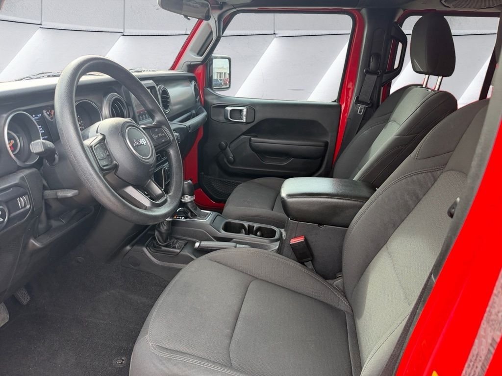 Used 2023 Red Jeep Sport image 9