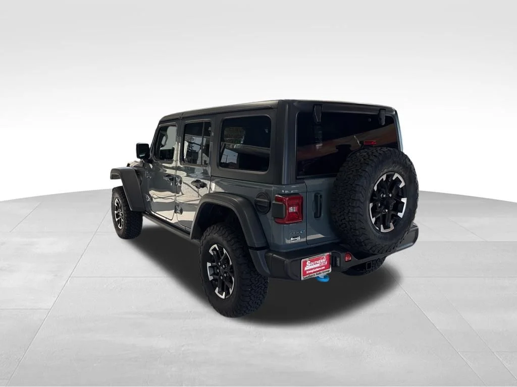 Used 2025 Gray Jeep Rubicon 4xe image 3
