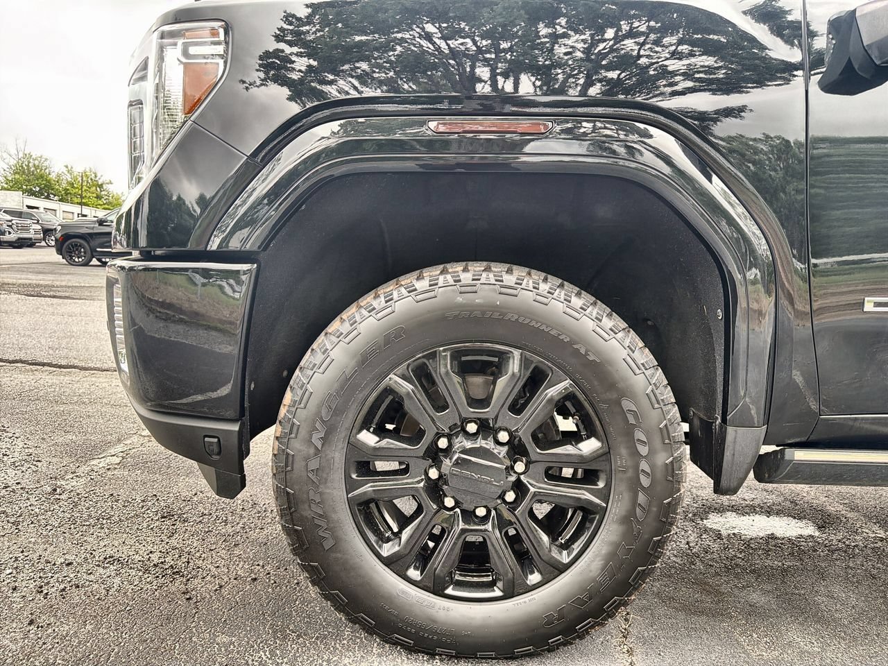 Used 2021 EBONY TWILIGHT METALLIC GMC Denali image 28