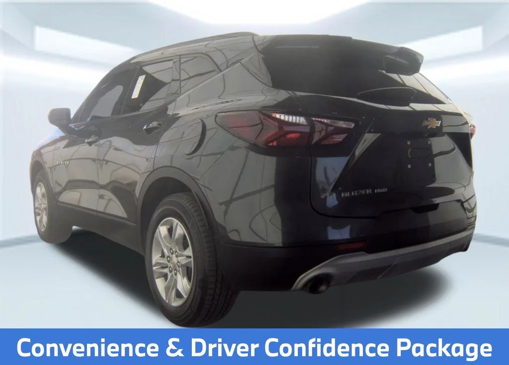 Used 2022 Gray Chevrolet LT image 4