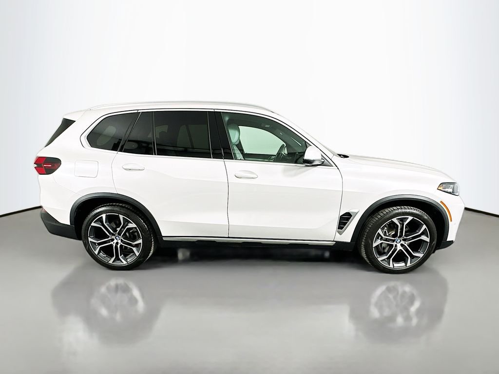 Certified Used 2024 Mineral White Metallic BMW xDrive40i image 4