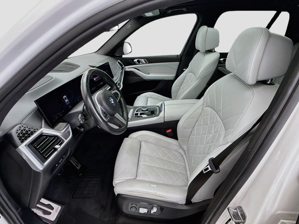 Certified Used 2024 Alpine White BMW xDrive40i image 18