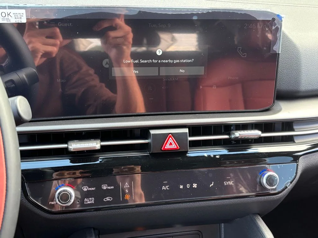 2026 Kia Sportage SX - Photo 10
