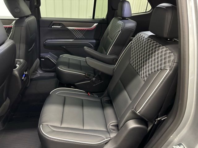 2026 GMC Acadia Denali - Photo 13