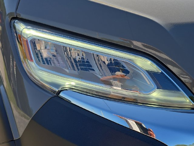 New 2026 Ceramic Gray Clear-Coat Exterior Paint RAM Base image 8