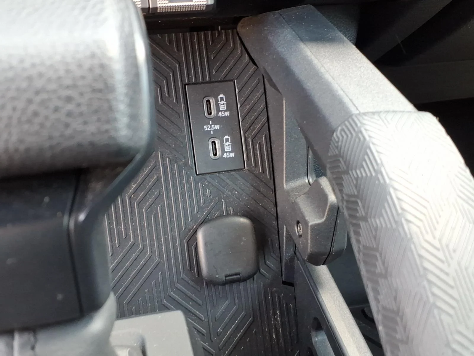 Certified Used 2025 Ice Cap Toyota SR5 image 9