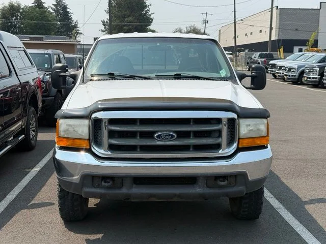 Used 1999 Oxford White Clearcoat Ford XL image 5
