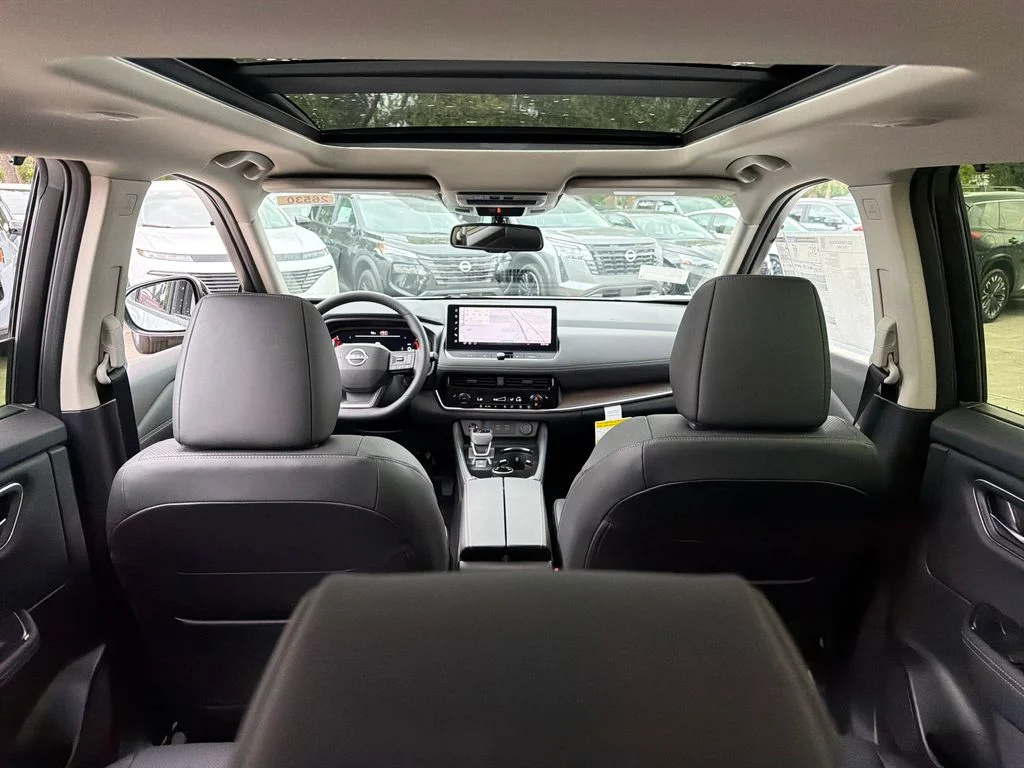 New 2026 Everest White Pearl TriCoat / Super Black Two-tone Nissan Platinum image 34