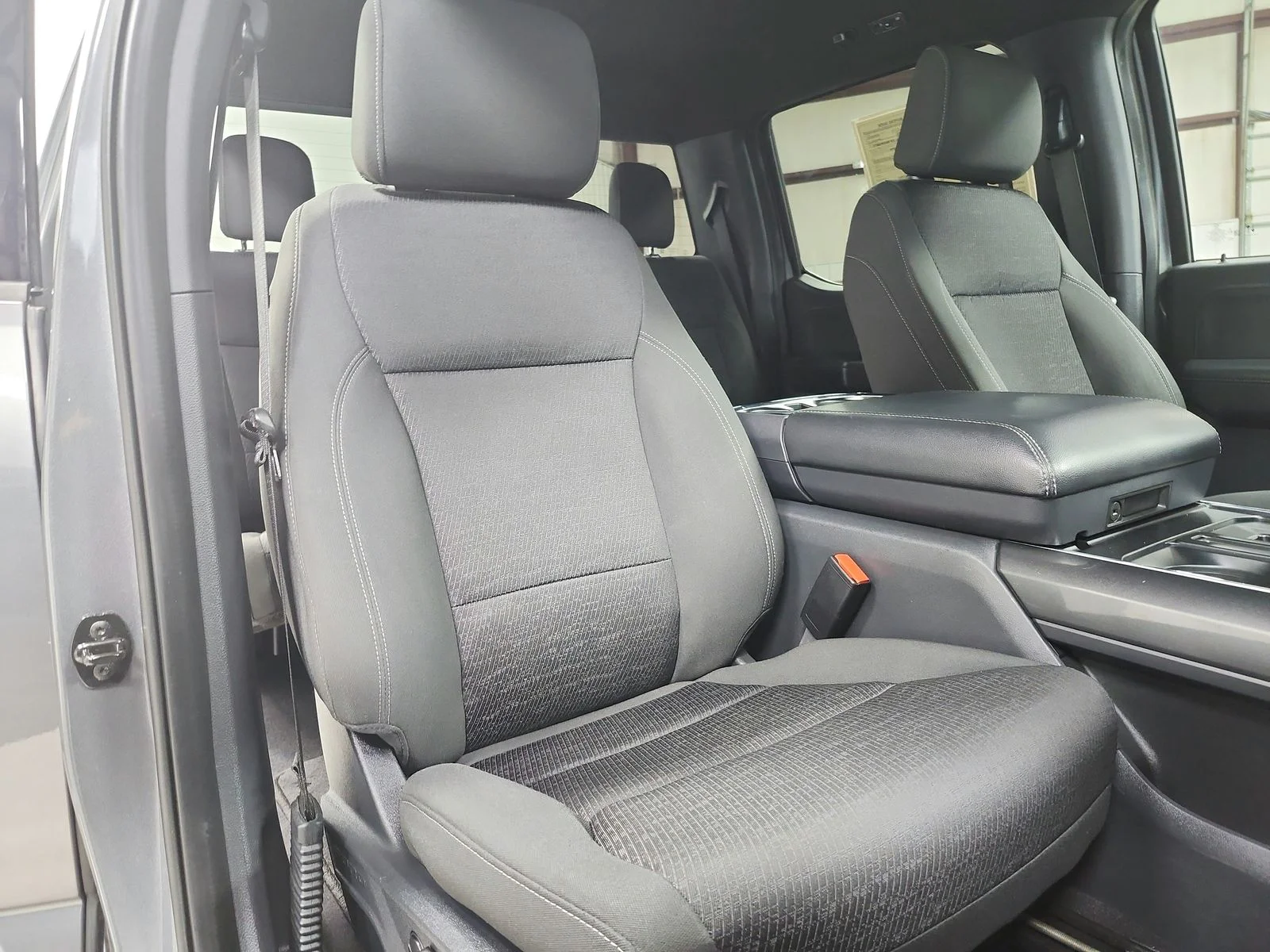 Used 2023 Gray Metallic Ford XLT image 39