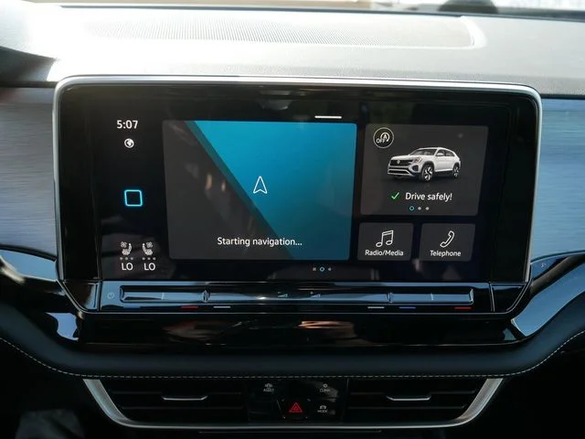 New 2026 Black Volkswagen 2.0T SE image 13