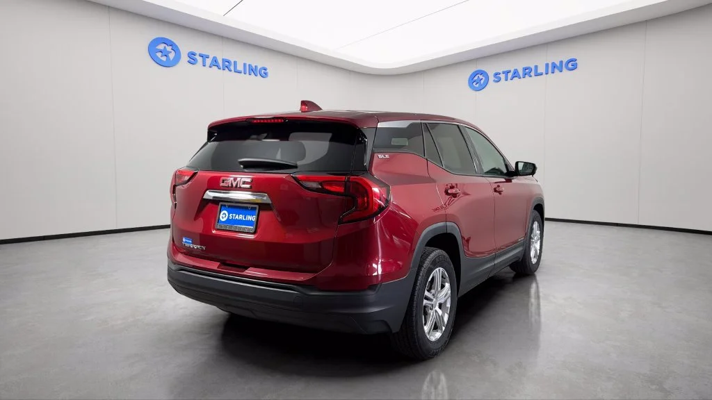 Used 2020 RED QUARTZ TINTCOAT GMC SLE image 8