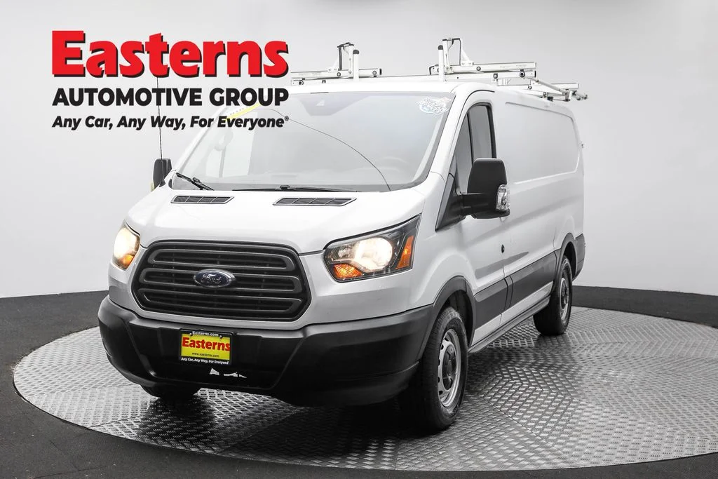 Used 2015 White Ford Base image 1