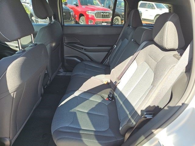 New 2026 Silver Zynith Clearcoat Jeep Laredo image 16