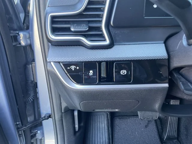 Used 2025 Silver Kia LX image 21