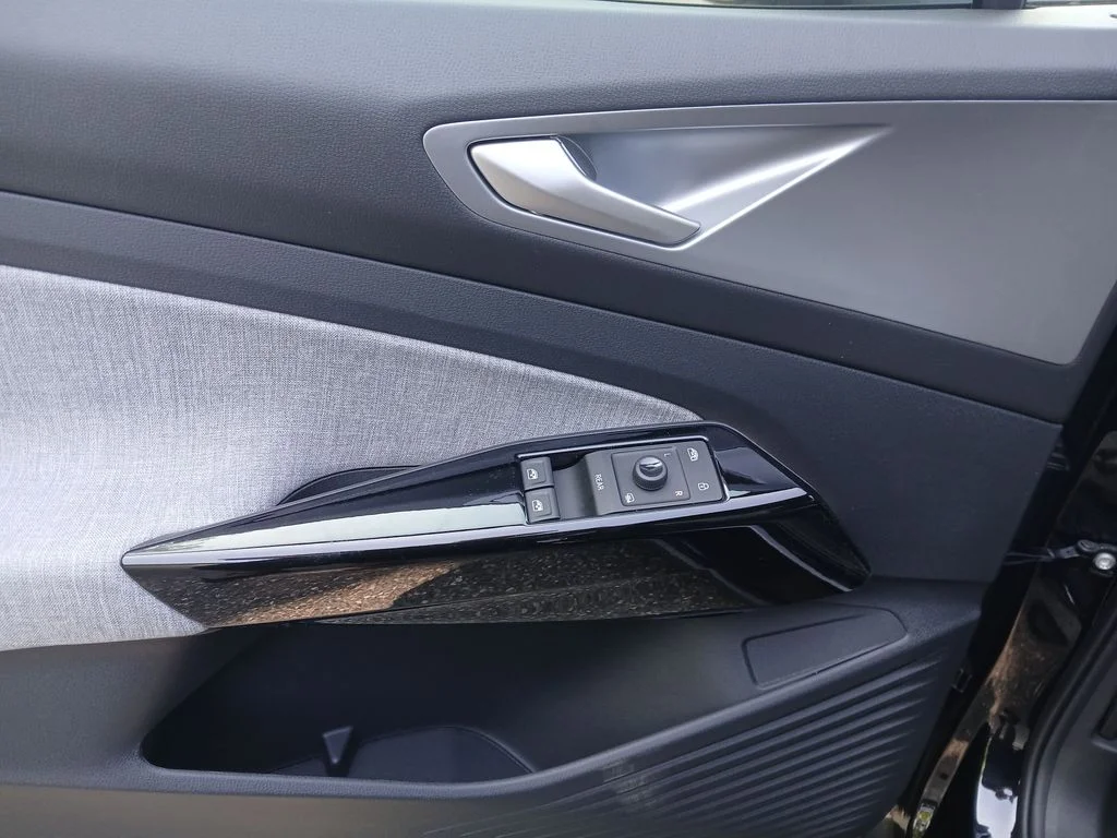New 2026 Black Volkswagen Pro image 11
