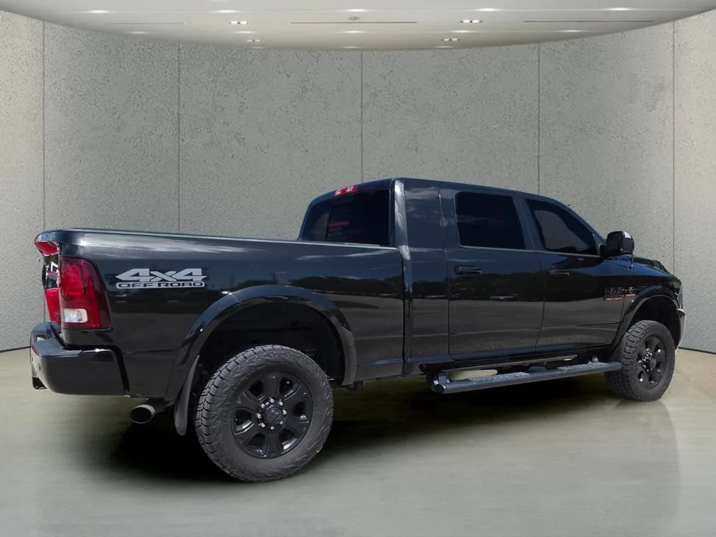 Used 2018 Brilliant Black Crystal Pearlcoat Ram Laramie image 4