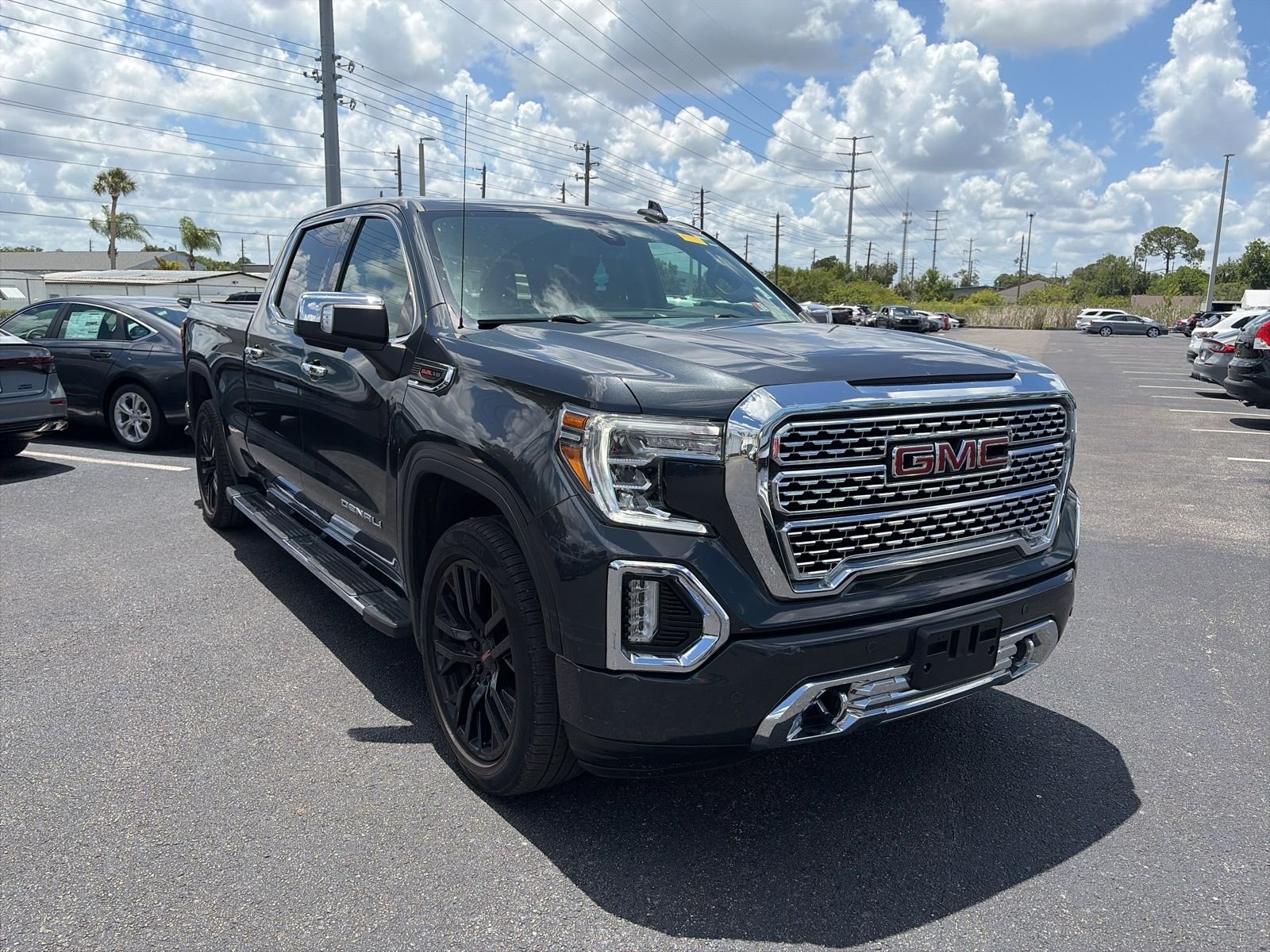 2021 GMC Sierra 4WD Crew Cab Short Box Denali's photo