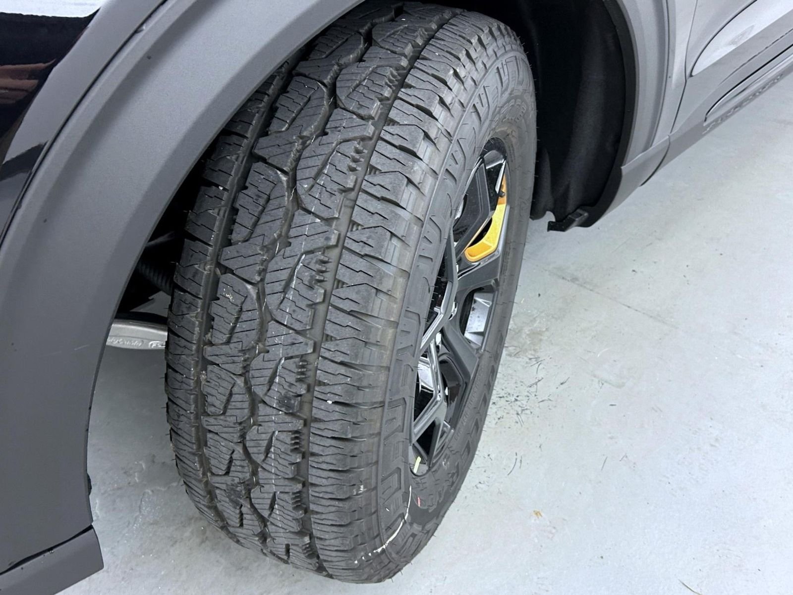New 2026 Agate Black Metallic Ford Tremor image 26