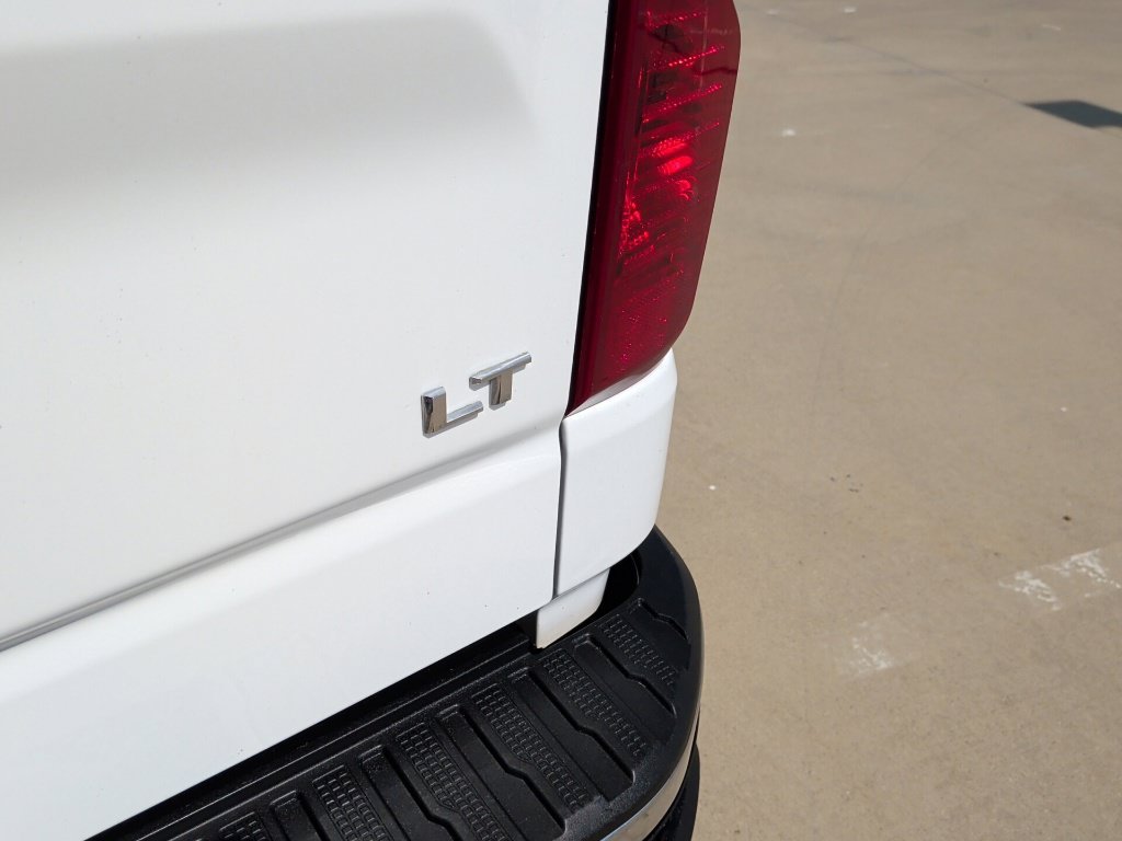 Used 2025 White Chevrolet LT image 41