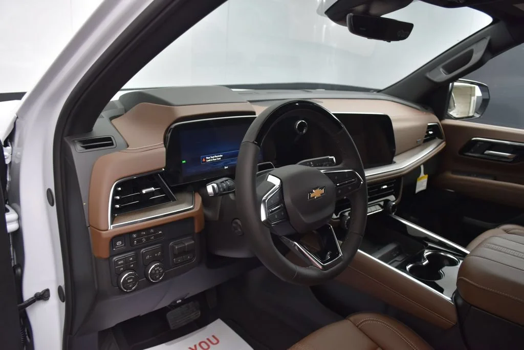 New 2026 Polar White Tricoat Chevrolet High Country image 14